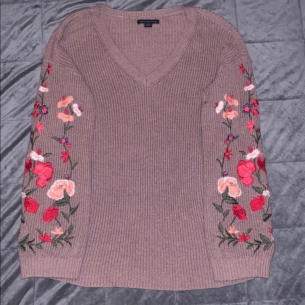 American eagle sweater